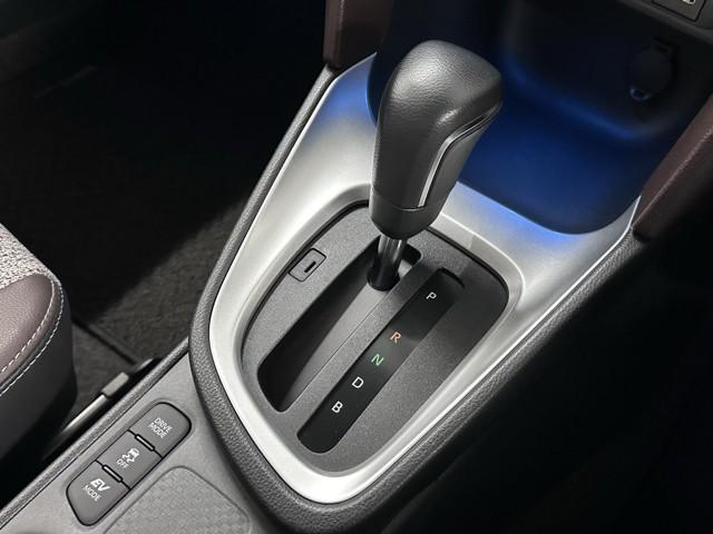 ヤリスクロス ハイブリッドZ ドライブレコーダ インテリジェントキー アルミホイル LEDライト 1オ-ナ- リアカメラ ナビ クルーズコントロール 整備記録簿 横滑り防止システム メモリーナビゲーション 電動シ-ト パワステ(10枚目)