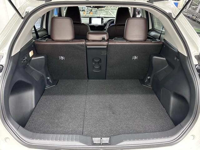 ヤリスクロス ハイブリッドZ ドライブレコーダ インテリジェントキー アルミホイル LEDライト 1オ-ナ- リアカメラ ナビ クルーズコントロール 整備記録簿 横滑り防止システム メモリーナビゲーション 電動シ-ト パワステ(18枚目)