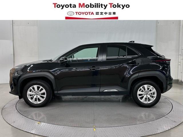 ヤリスクロス Ｇ　ＥＴＣ装備　リヤカメラ　点検記録簿　スマートエントリー　イモビライザー　オートエアコン　アルミホイール　キーレス　パワーウィンドウ　クルコン　ＡＢＳ　ドライブレコーダー　エアバッグ　パワーステアリング（3枚目）