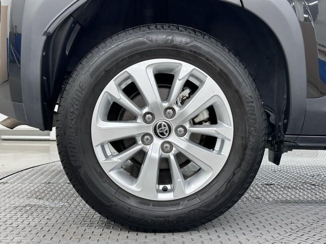 ヤリスクロス Ｇ　ＥＴＣ装備　リヤカメラ　点検記録簿　スマートエントリー　イモビライザー　オートエアコン　アルミホイール　キーレス　パワーウィンドウ　クルコン　ＡＢＳ　ドライブレコーダー　エアバッグ　パワーステアリング（19枚目）