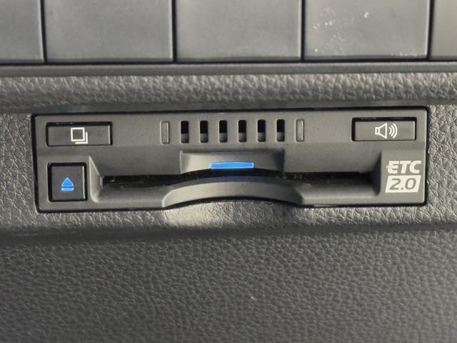 カローラツーリング Ｓ　ＴＶ　盗難防止　地デジ　ドライブレコーダー　Ｂモニター　ＬＥＤヘッドライト　フルオートエアコン　ＡＷ　横滑り防止装置　記録簿有　ＥＴＣ車載器　エアバッグ　クルコン　スマートキー＆プッシュスタート（8枚目）