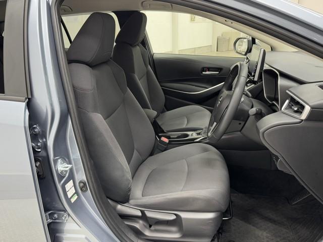 カローラツーリング Ｓ　ＴＶ　盗難防止　地デジ　ドライブレコーダー　Ｂモニター　ＬＥＤヘッドライト　フルオートエアコン　ＡＷ　横滑り防止装置　記録簿有　ＥＴＣ車載器　エアバッグ　クルコン　スマートキー＆プッシュスタート（14枚目）