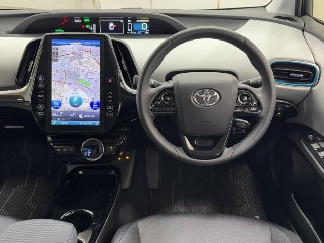 プリウスＰＨＶ Ａユーティリティプラス　ＡＣ１００Ｖ　ＬＥＤランプ　ドライブレコーダー　１オーナー　ＡＢＳ　ＡＵＸ　Ｂカメラ　スマートキー　横滑り防止機能　オートクルーズ　ＥＴＣ　盗難防止装置　オートエアコン　アルミホイール　ナビ＆ＴＶ（4枚目）