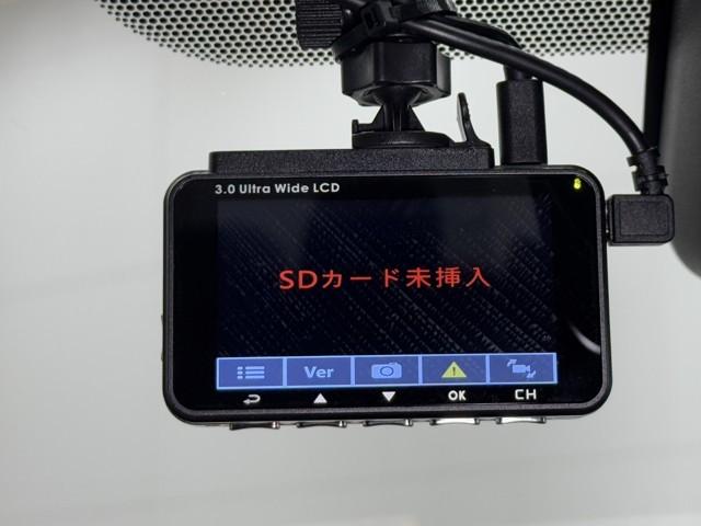 ヴェルファイアハイブリッド Z プレミア アイドリングストップ キーレス ナビ&TV 横滑り防止機能 ドライブレコーダー 黒革シート 寒冷地仕様 スマートキー ワンオーナー車 4WD車 クルーズコントロール 地デジTV サンルーフ 点検記録簿(9枚目)
