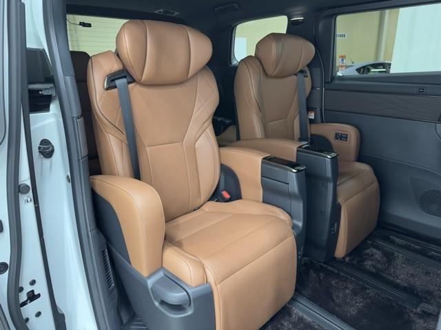 ヴェルファイアハイブリッド Z プレミア アイドリングストップ キーレス ナビ&TV 横滑り防止機能 ドライブレコーダー 黒革シート 寒冷地仕様 スマートキー ワンオーナー車 4WD車 クルーズコントロール 地デジTV サンルーフ 点検記録簿(17枚目)