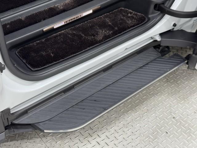 ヴェルファイアハイブリッド Z プレミア アイドリングストップ キーレス ナビ&TV 横滑り防止機能 ドライブレコーダー 黒革シート 寒冷地仕様 スマートキー ワンオーナー車 4WD車 クルーズコントロール 地デジTV サンルーフ 点検記録簿(19枚目)