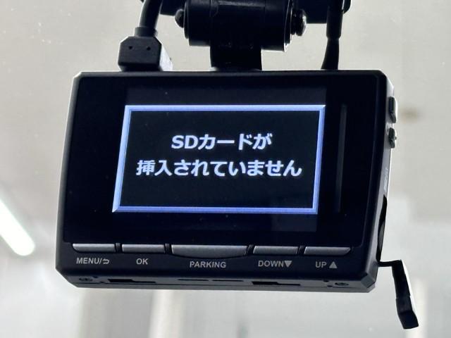 カローラツーリング ハイブリッド S インテリジェントクリアランスソナー ドラレコ付き Rカメラ AAC LEDライト メディアプレイヤー接続 1オーナー車 横滑防止装置 整備記録簿 クルコン ETC車載器 ナビ&TV キーフリーシステム(12枚目)