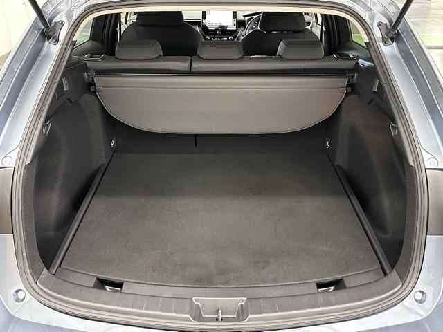 カローラツーリング ハイブリッド S インテリジェントクリアランスソナー ドラレコ付き Rカメラ AAC LEDライト メディアプレイヤー接続 1オーナー車 横滑防止装置 整備記録簿 クルコン ETC車載器 ナビ&TV キーフリーシステム(18枚目)