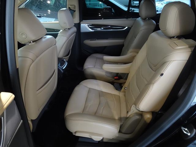 キャデラックＸＴ６ プラチナム　正規ディーラー車　ワンオーナー車両　アップルカープレイ　純正２０インチアルミホイール　３列シート　ＥＴＣ　４ＷＤ　ステアリングヒーター　ベンチレーション　アダプティブクルーズコントロール（5枚目）