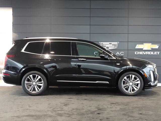 キャデラックＸＴ６ プラチナム　正規ディーラー車　ワンオーナー車両　アップルカープレイ　純正２０インチアルミホイール　３列シート　ＥＴＣ　４ＷＤ　ステアリングヒーター　ベンチレーション　アダプティブクルーズコントロール（8枚目）