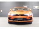 シボレーカマロ ＳＳ　ＶＩＶＩＤ　ＯＲＡＮＧＥ　ＥＤＩＴＩＯＮ／限定２０台モデル／登録未使用車／正規Ｄ車／ＲＥＣＡＲＯパフォーマンスバケットシート／クアッド可変マフラー／４５３ＰＳ／６２．９ｋｇ・ｍ／社外レーダー探知機（2枚目）