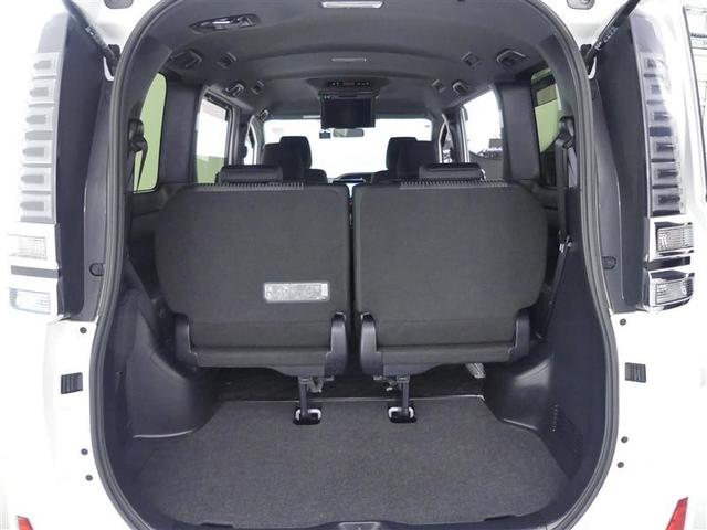 ヴォクシー ZS 煌II 4WD フルセグ メモリーナビ 後席モニター バックカメラ 衝突被害軽減システム ETC 両側電動スライド LEDヘッドランプ 3列シート ウオークスルー DVD再生 記録簿 乗車定員7人 ナビ&TV(16枚目)