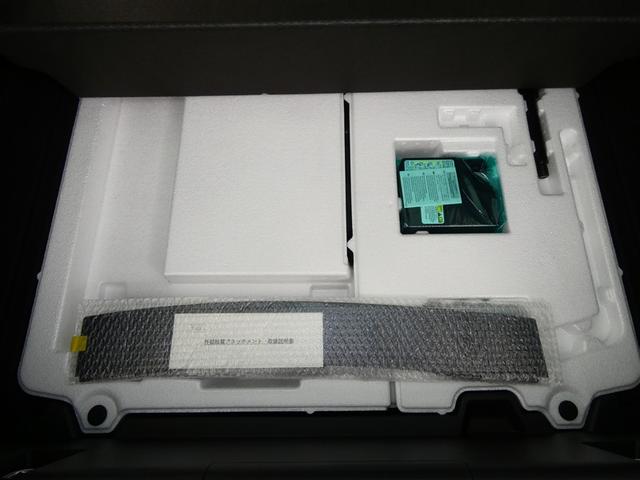 プリウス Z フルセグ メモリーナビ バックカメラ 衝突被害軽減システム ETC LEDヘッドランプ ミュージックプレイヤー接続可 記録簿 安全装備 オートクルーズコントロール 電動シート ナビ&TV 盗難防止装置(10枚目)