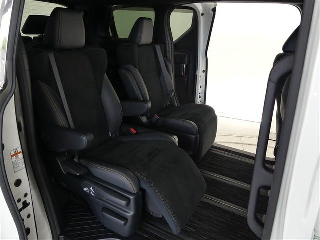 ヴェルファイア 2.5Z ゴールデンアイズ フルセグ メモリーナビ 後席モニター バックカメラ 衝突被害軽減システム ETC 両側電動スライド LEDヘッドランプ フルエアロ 3列シート ワンオーナー DVD再生 ミュージックプレイヤー接続可(15枚目)