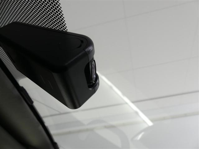 ヴォクシー ZS 煌III フルセグ メモリーナビ バックカメラ ドラレコ ETC 両側電動スライド HIDヘッドライト 3列シート ウオークスルー DVD再生 記録簿 乗車定員7人 ナビ&TV CD アルミホイール キーレス(6枚目)