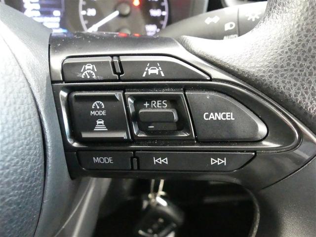 シエンタ X フルセグ メモリーナビ バックカメラ 衝突被害軽減システム 電動スライドドア LEDヘッドランプ 3列シート ウオークスルー ワンオーナー DVD再生 ミュージックプレイヤー接続可 記録簿 安全装備(8枚目)