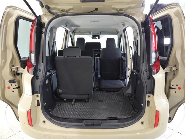 シエンタ X フルセグ メモリーナビ バックカメラ 衝突被害軽減システム 電動スライドドア LEDヘッドランプ 3列シート ウオークスルー ワンオーナー DVD再生 ミュージックプレイヤー接続可 記録簿 安全装備(15枚目)