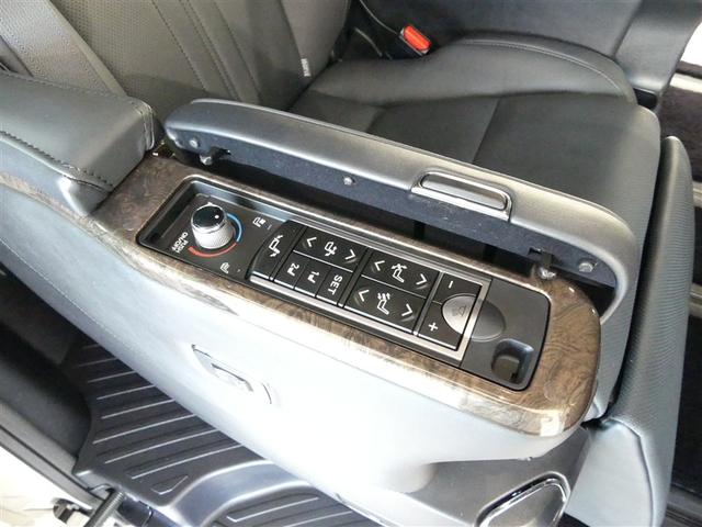 アルファード 3.5エグゼクティブラウンジS 革シート サンルーフ 4WD フルセグ メモリーナビ 後席モニター バックカメラ 衝突被害軽減システム ETC 両側電動スライド LEDヘッドランプ 3列シート ワンオーナー DVD再生 乗車定員7人(22枚目)