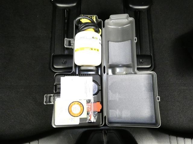 ヴェルファイア 2.5Z Gエディション フルセグ メモリーナビ 後席モニター バックカメラ ドラレコ 衝突被害軽減システム ETC 両側電動スライド LEDヘッドランプ 3列シート DVD再生 ミュージックプレイヤー接続可 記録簿 安全装備(10枚目)