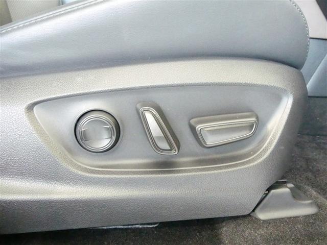 クラウンクロスオーバー Gアドバンスド・レザーパッケージ 革シート 4WD フルセグ メモリーナビ バックカメラ ドラレコ 衝突被害軽減システム ETC LEDヘッドランプ ミュージックプレイヤー接続可 記録簿 安全装備 展示・試乗車 電動シート ナビ&TV(13枚目)