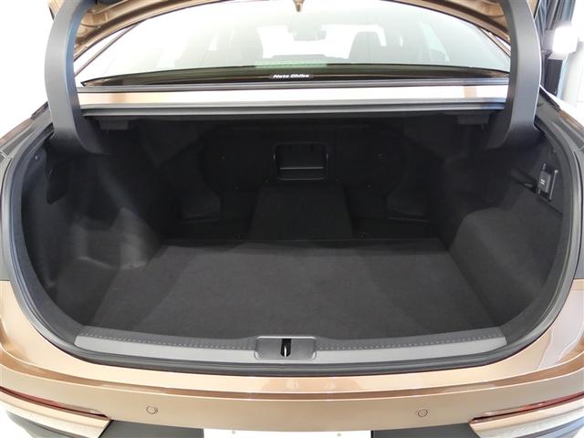 クラウンクロスオーバー Gアドバンスド・レザーパッケージ 革シート 4WD フルセグ メモリーナビ バックカメラ ドラレコ 衝突被害軽減システム ETC LEDヘッドランプ ミュージックプレイヤー接続可 記録簿 安全装備 展示・試乗車 電動シート ナビ&TV(16枚目)