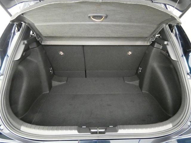 カローラスポーツ ハイブリッドＧ　Ｚ　メモリーナビ　バックカメラ　衝突被害軽減システム　ＥＴＣ　ＬＥＤヘッドランプ　ワンオーナー　ミュージックプレイヤー接続可　記録簿　安全装備　オートクルーズコントロール　アルミホイール　盗難防止装置（7枚目）