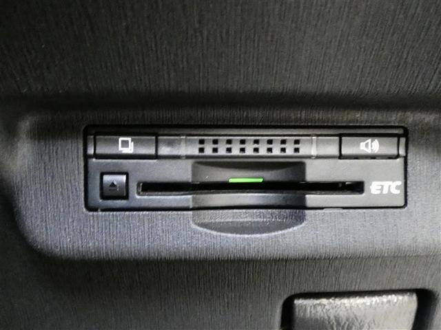 プリウスPHV S フルセグ メモリーナビ バックカメラ ETC HIDヘッドライト DVD再生 安全装備 ナビ&TV CD アルミホイール 盗難防止装置 スマートキー キーレス ハイブリッド(18枚目)