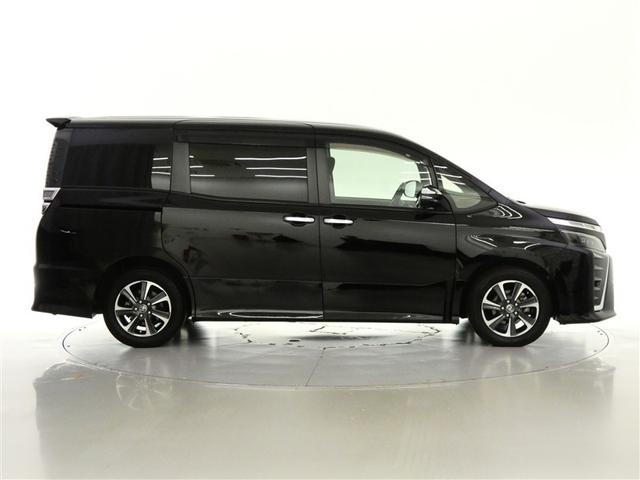 ヴォクシー ZS 煌II フルセグ メモリーナビ バックカメラ ドラレコ 衝突被害軽減システム ETC 両側電動スライド LEDヘッドランプ 3列シート ウオークスルー ワンオーナー DVD再生 記録簿 乗車定員8人 CD(2枚目)