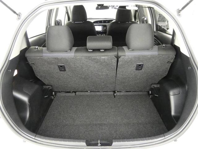 ヴィッツ Ｆ　セーフティーエディションＩＩ　ワンセグ　メモリーナビ　バックカメラ　衝突被害軽減システム　ＥＴＣ　ＬＥＤヘッドランプ　ワンオーナー　記録簿　アイドリングストップ　ナビ＆ＴＶ　ＣＤ　盗難防止装置　スマートキー　キーレス（7枚目）