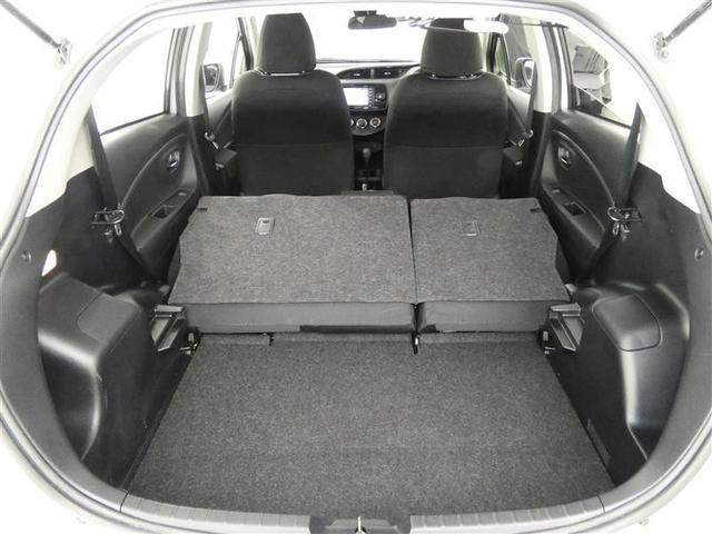 ヴィッツ Ｆ　セーフティーエディションＩＩ　ワンセグ　メモリーナビ　バックカメラ　衝突被害軽減システム　ＥＴＣ　ＬＥＤヘッドランプ　ワンオーナー　記録簿　アイドリングストップ　ナビ＆ＴＶ　ＣＤ　盗難防止装置　スマートキー　キーレス（8枚目）