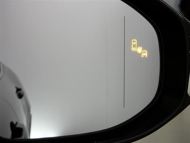 クラウンクロスオーバー ＲＳアドバンスド　革シート　４ＷＤ　フルセグ　メモリーナビ　バックカメラ　ドラレコ　衝突被害軽減システム　ＥＴＣ　ＬＥＤヘッドランプ　フルエアロ　ミュージックプレイヤー接続可　記録簿　安全装備　展示・試乗車　電動シート（15枚目）