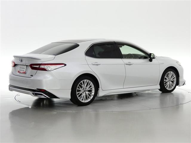 カムリ Ｇレザーパッケージ　革シート　サンルーフ　フルセグ　メモリーナビ　バックカメラ　ドラレコ　衝突被害軽減システム　ＥＴＣ　ＬＥＤヘッドランプ　フルエアロ　ＤＶＤ再生　ミュージックプレイヤー接続可　記録簿　安全装備　ＣＤ（3枚目）