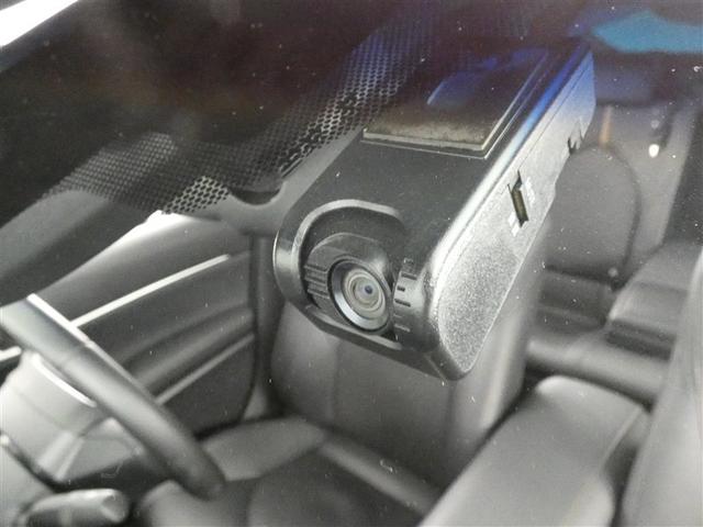 カムリ Ｇレザーパッケージ　革シート　サンルーフ　フルセグ　メモリーナビ　バックカメラ　ドラレコ　衝突被害軽減システム　ＥＴＣ　ＬＥＤヘッドランプ　フルエアロ　ＤＶＤ再生　ミュージックプレイヤー接続可　記録簿　安全装備　ＣＤ（26枚目）