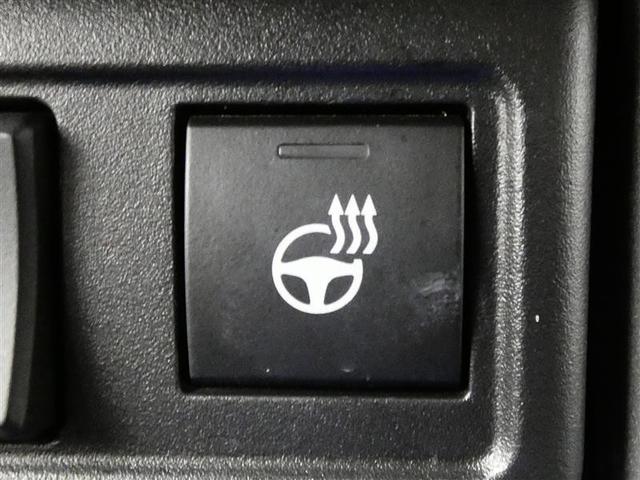 カローラクロス ハイブリッド　Ｚ　フルセグ　バックカメラ　衝突被害軽減システム　ＥＴＣ　ＬＥＤヘッドランプ　ワンオーナー　ミュージックプレイヤー接続可　記録簿　安全装備　オートクルーズコントロール　電動シート　ＴＶ　アルミホイール（20枚目）