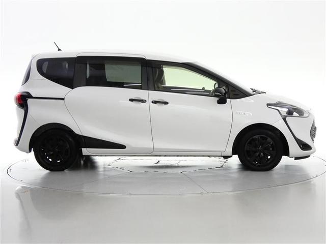 シエンタ ハイブリッド　ファンベースＧ　グランパー　フルセグ　メモリーナビ　バックカメラ　衝突被害軽減システム　ＥＴＣ　両側電動スライド　ＬＥＤヘッドランプ　ウオークスルー　ワンオーナー　ＤＶＤ再生　記録簿　オートクルーズコントロール　ナビ＆ＴＶ　ＣＤ（2枚目）