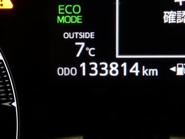 シエンタ ハイブリッド　ファンベースＧ　グランパー　フルセグ　メモリーナビ　バックカメラ　衝突被害軽減システム　ＥＴＣ　両側電動スライド　ＬＥＤヘッドランプ　ウオークスルー　ワンオーナー　ＤＶＤ再生　記録簿　オートクルーズコントロール　ナビ＆ＴＶ　ＣＤ（12枚目）