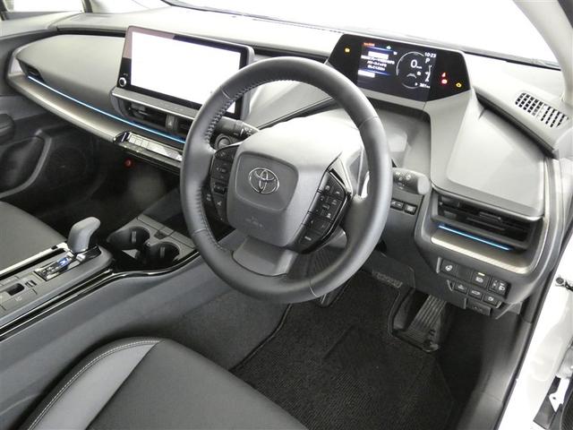 プリウス Ｚ　フルセグ　メモリーナビ　バックカメラ　ドラレコ　衝突被害軽減システム　ＥＴＣ　ＬＥＤヘッドランプ　ワンオーナー　ミュージックプレイヤー接続可　安全装備　オートクルーズコントロール　電動シート　キーレス（2枚目）