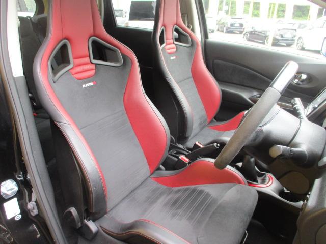 ノート ニスモ　Ｓ　カロッツェリアナビ　フルセグ　Ｂｌｕｅｔｏｏｔｈ　ＮＩＳＭＯ専用ＲＥＣＡＲＯシート　ＮＩＳＭＯエアロパーツ　５速マニュアル　専用１７インチＡＷ　ＥＴＣ　ＬＥＤヘッドライト　ＬＥＤデイライト　ドラレコ（5枚目）