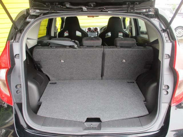 ノート ニスモ　Ｓ　カロッツェリアナビ　フルセグ　Ｂｌｕｅｔｏｏｔｈ　ＮＩＳＭＯ専用ＲＥＣＡＲＯシート　ＮＩＳＭＯエアロパーツ　５速マニュアル　専用１７インチＡＷ　ＥＴＣ　ＬＥＤヘッドライト　ＬＥＤデイライト　ドラレコ（41枚目）