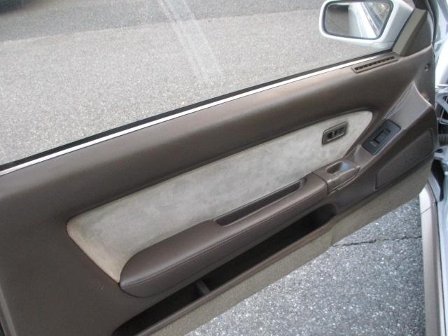 ソアラ 2.0GT-ツインターボ 純正5速マニュアル車 エアコン パワステ パワーウインド 純正オーディオ シルキーエレガントトーニングリペイント済 純正エアロパーツ エンジンオーバーホール タイベル交換 純正イエローフォグランプ(25枚目)