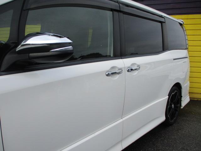 ヴォクシー ＺＳ　煌　アルパインＢＩＧ－Ｘ　アルパインフリップダウンモニター　フルセグ　バックカメラ　トヨタセーフティセンス　両側電動スライドドア　モデリスタエアロパーツ　プッシュスタートスマートキー　ビルトインＥＴＣ（4枚目）