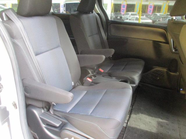 ヴォクシー ＺＳ　煌　アルパインＢＩＧ－Ｘ　アルパインフリップダウンモニター　フルセグ　バックカメラ　トヨタセーフティセンス　両側電動スライドドア　モデリスタエアロパーツ　プッシュスタートスマートキー　ビルトインＥＴＣ（10枚目）