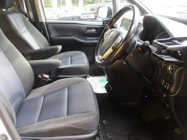 ヴォクシー ＺＳ　煌　アルパインＢＩＧ－Ｘ　アルパインフリップダウンモニター　フルセグ　バックカメラ　トヨタセーフティセンス　両側電動スライドドア　モデリスタエアロパーツ　プッシュスタートスマートキー　ビルトインＥＴＣ（11枚目）