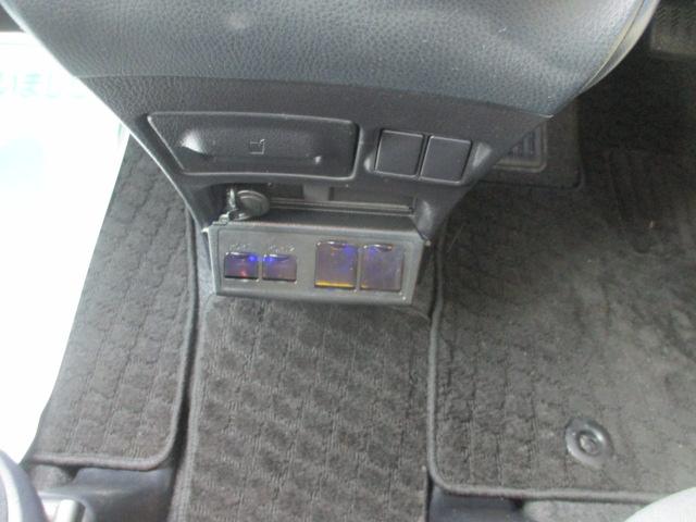 ヴォクシー ＺＳ　煌　アルパインＢＩＧ－Ｘ　アルパインフリップダウンモニター　フルセグ　バックカメラ　トヨタセーフティセンス　両側電動スライドドア　モデリスタエアロパーツ　プッシュスタートスマートキー　ビルトインＥＴＣ（30枚目）