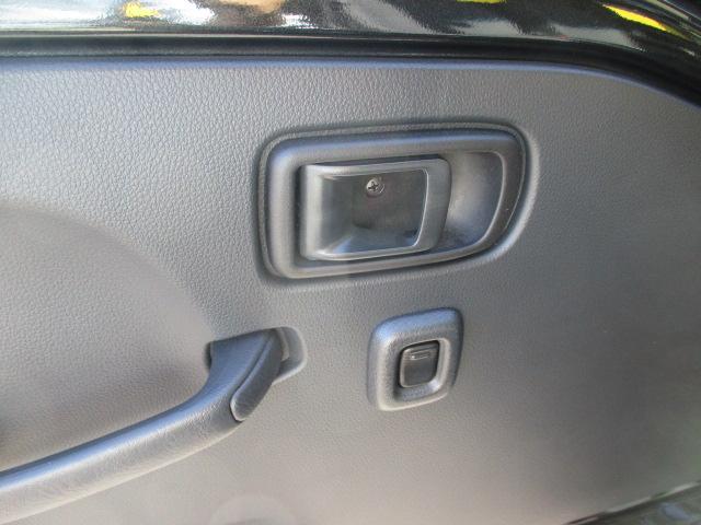 ハイゼットトラック ジャンボ 純正5速マニュアル車 パワーステアリング パワーウインド エアコン キーレス カロッツェリアオーディオ 純正LEDヘッドライト フォグランプ 社外エアロパーツ 社外16インチAW ワンオーナー車(8枚目)