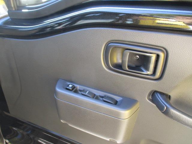 ハイゼットトラック ジャンボ 純正5速マニュアル車 パワーステアリング パワーウインド エアコン キーレス カロッツェリアオーディオ 純正LEDヘッドライト フォグランプ 社外エアロパーツ 社外16インチAW ワンオーナー車(11枚目)