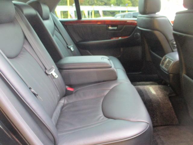 セルシオ eR仕様 純正ナビ バックカメラ サンルーフ 黒革エアーシート パワーシート 電動リヤサンシェード オートクルーズコントロール HIDヘッドライト イエローフォグランプ 純正18インチAW ビルトインETC(8枚目)