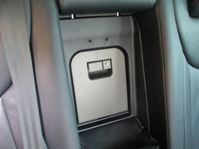 セルシオ eR仕様 純正ナビ バックカメラ サンルーフ 黒革エアーシート パワーシート 電動リヤサンシェード オートクルーズコントロール HIDヘッドライト イエローフォグランプ 純正18インチAW ビルトインETC(13枚目)