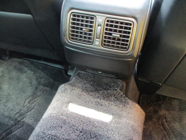 セルシオ eR仕様 純正ナビ バックカメラ サンルーフ 黒革エアーシート パワーシート 電動リヤサンシェード オートクルーズコントロール HIDヘッドライト イエローフォグランプ 純正18インチAW ビルトインETC(14枚目)