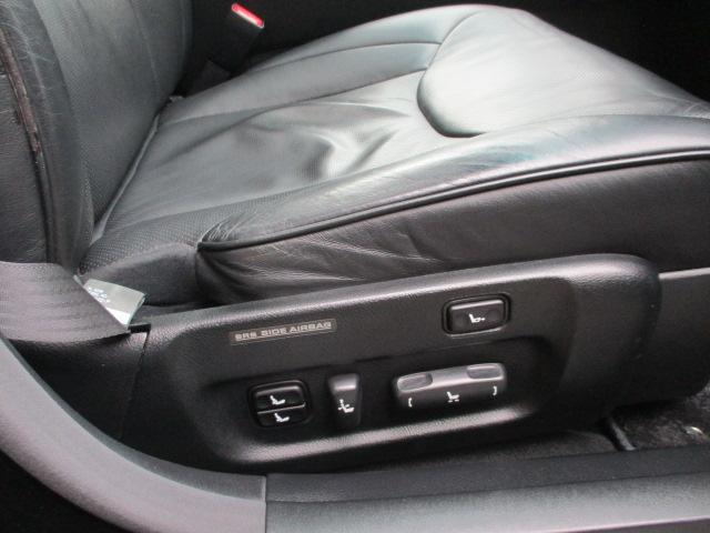 セルシオ eR仕様 純正ナビ バックカメラ サンルーフ 黒革エアーシート パワーシート 電動リヤサンシェード オートクルーズコントロール HIDヘッドライト イエローフォグランプ 純正18インチAW ビルトインETC(32枚目)